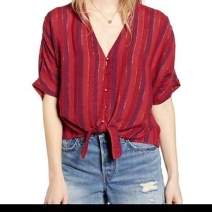 Rails red top with gold